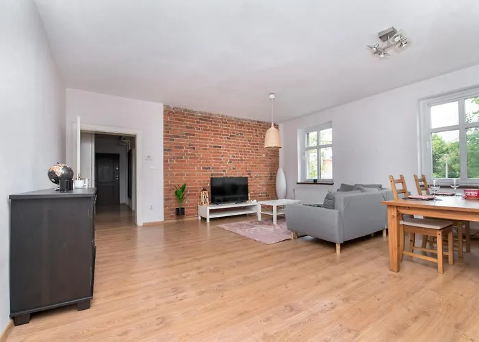 Hutnicza Γκλίβιτσε